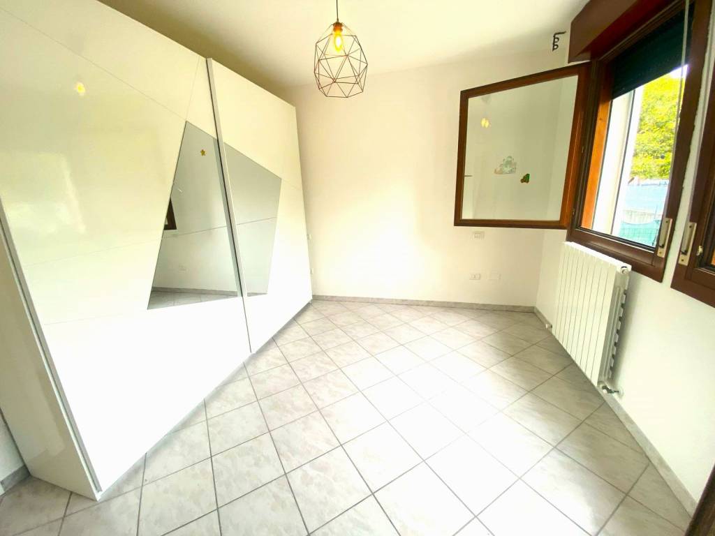 Appartamento a Camposampiero in Via Giacomo Puccini - Foto 5