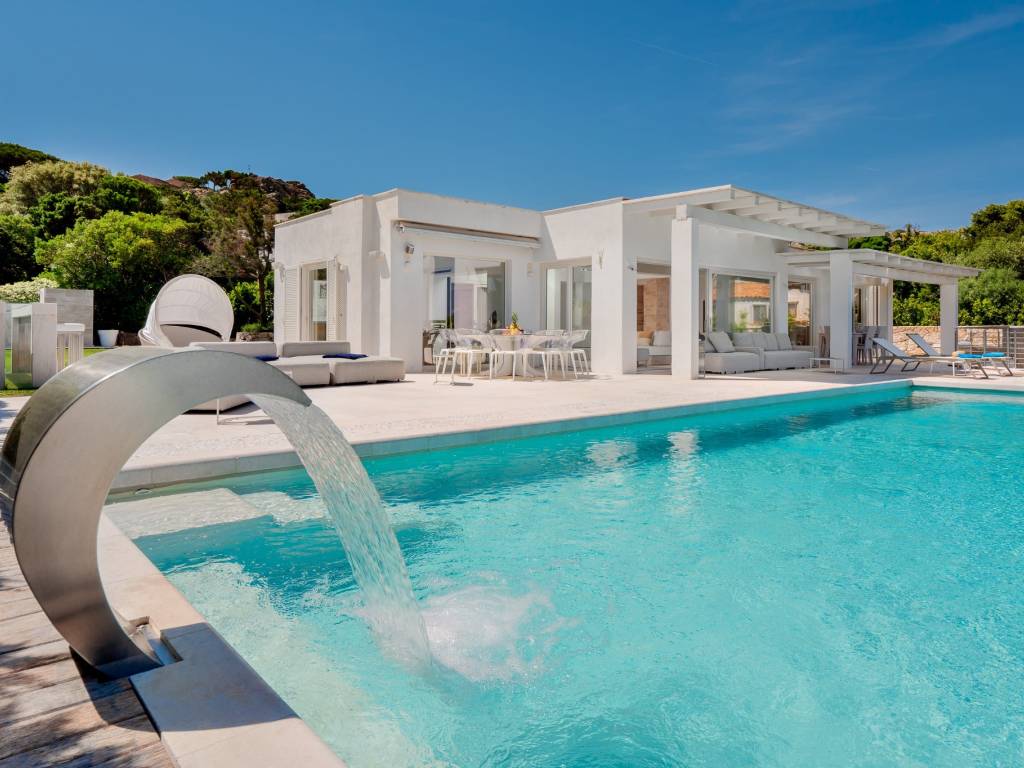 Villa a Arzachena in Via Punenti - Foto 2