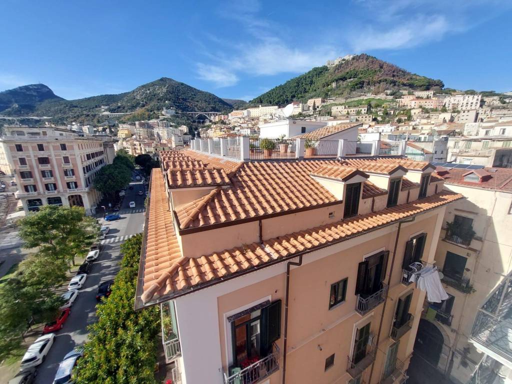Appartamento a Salerno in Via Roma - Foto 3