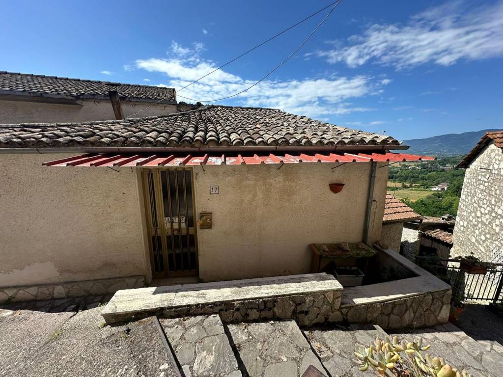 Casa indipendente a Rivodutri in Via di Mezzo - Foto 2