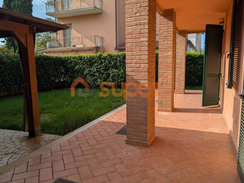 Appartamento a Deruta in Via della Speranza - Foto 4