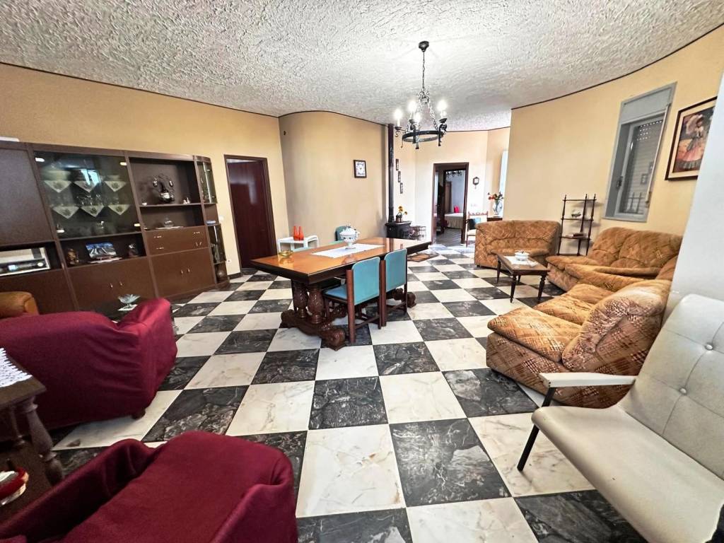 Villa a Caltagirone in Via Piano San Paolo - Foto 2