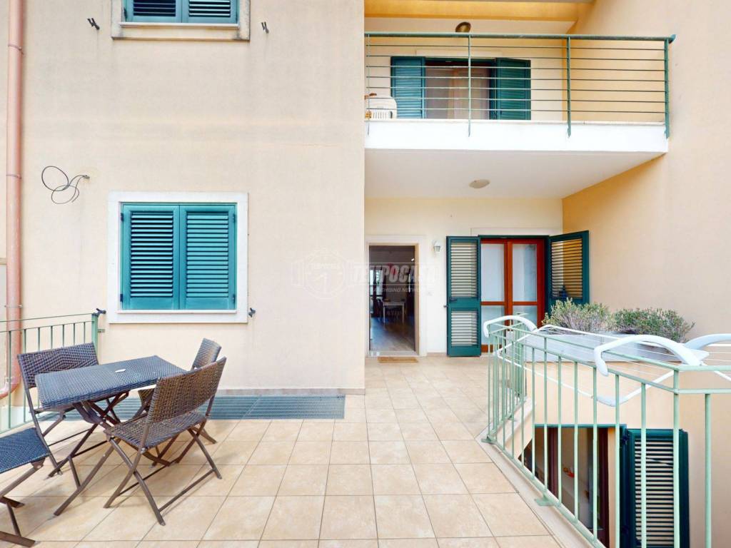 Villa a Lecce in Via C. Cattaneo 21 - Foto 2