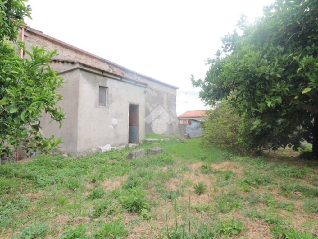 Casa indipendente a Castel morrone in P.za Bronzetti, 13 - Foto 5