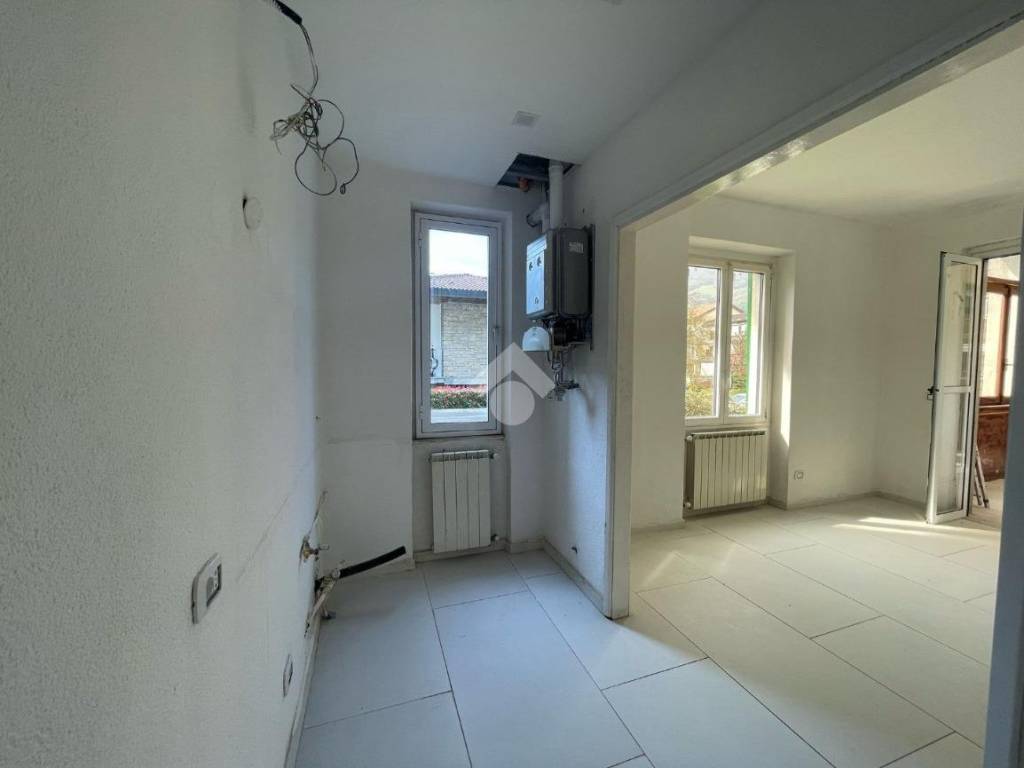 Appartamento a Casazza in Via Ugo Foscolo, 1 - Foto 5