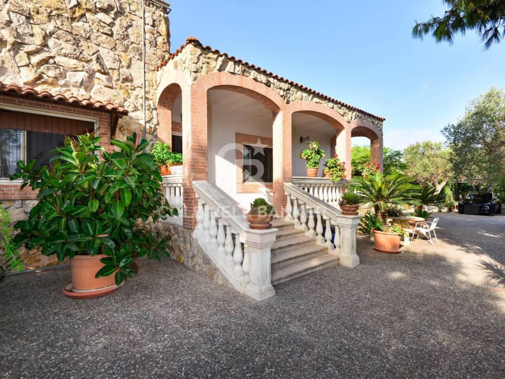 Villa a Nardò in via Gioacchino Toma - Foto 4