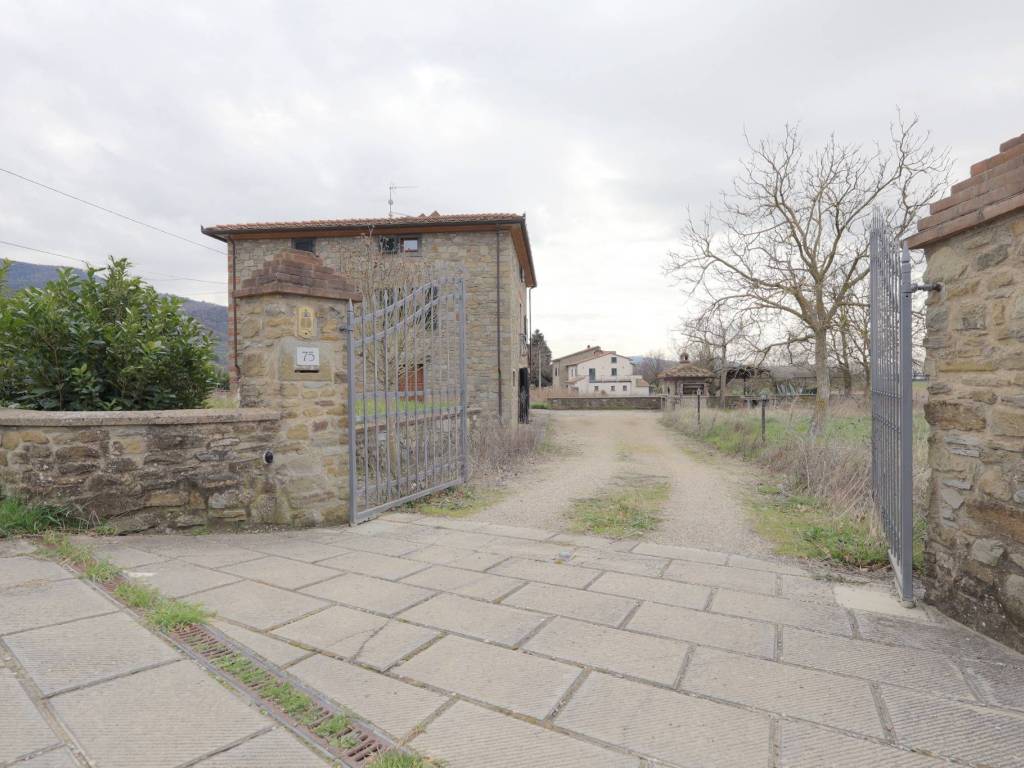 Rustico / casale a Castiglion fiorentino in Via Senaia, 75 - Foto 2