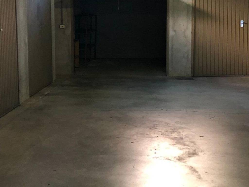 Box / garage a Alba in Via Padre Giuseppe Girotti - Foto 3