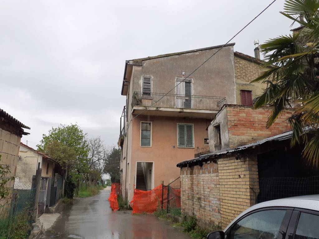Casa indipendente a Bevagna in Via San Biagio - Foto 3