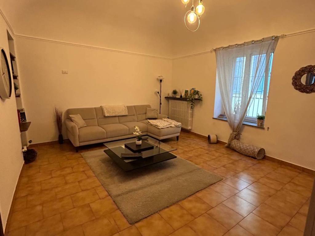 Appartamento a Alessandria in Largo Vicenza - Foto 2