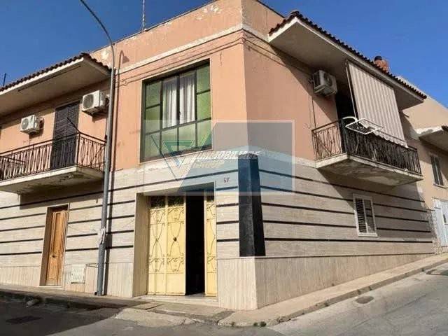 Palazzo / stabile a Noto in Via Firenze - Foto 2