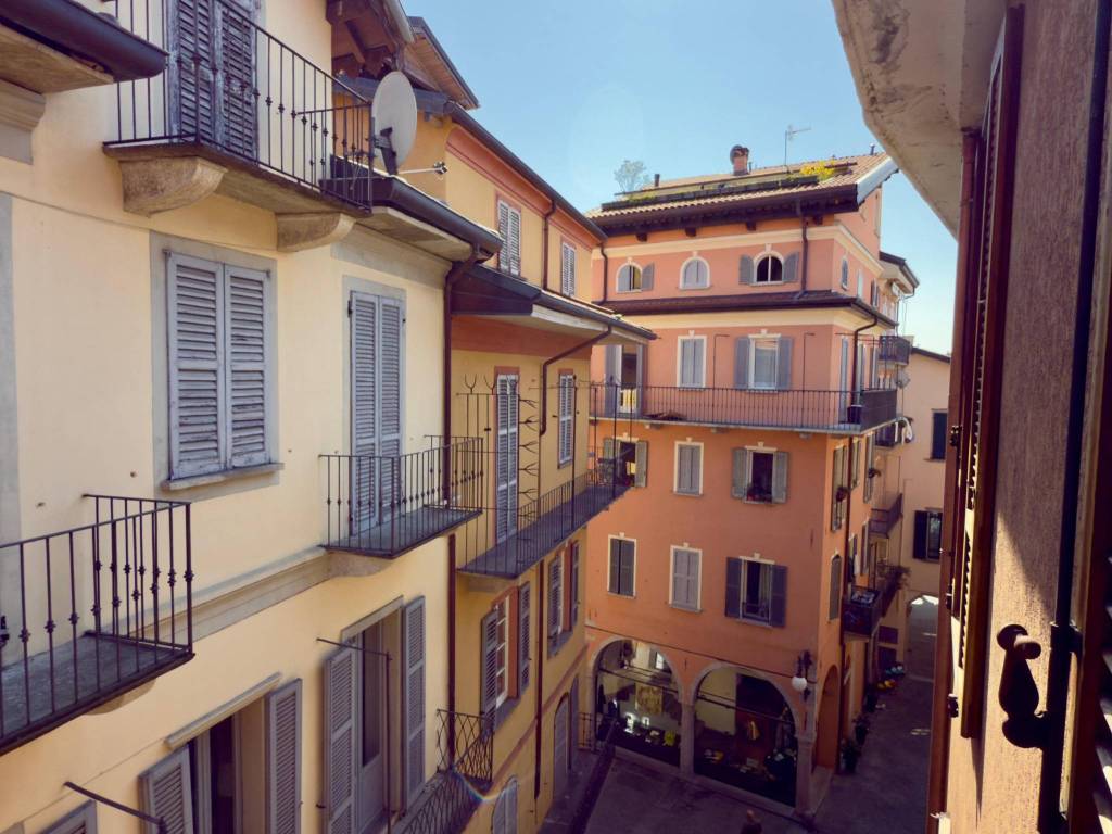 Appartamento a Verbania in Via San Vittore, 11 - Foto 2