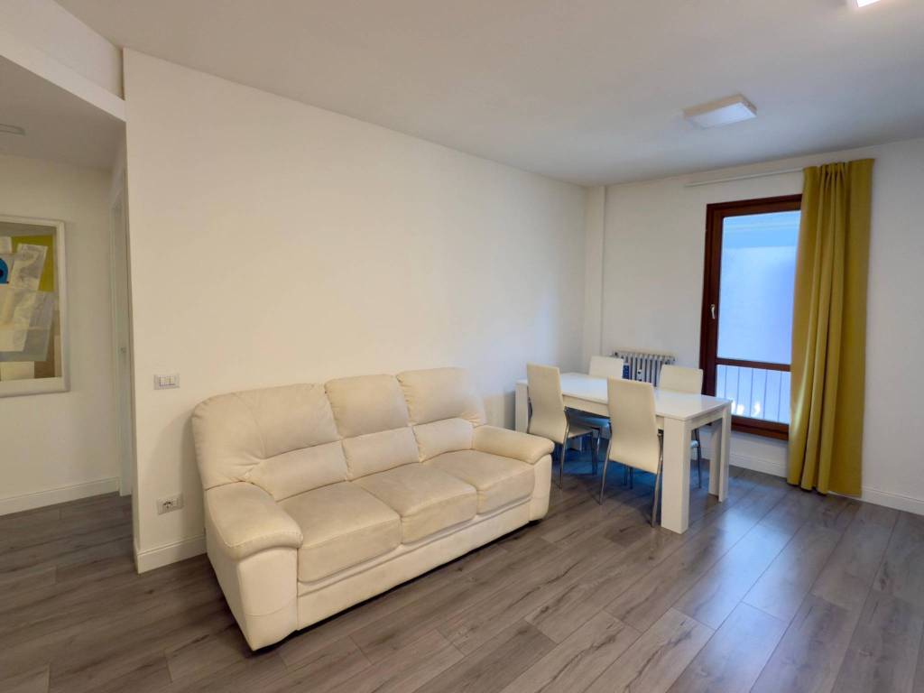 Appartamento a Verbania in Via San Vittore, 11 - Foto 3