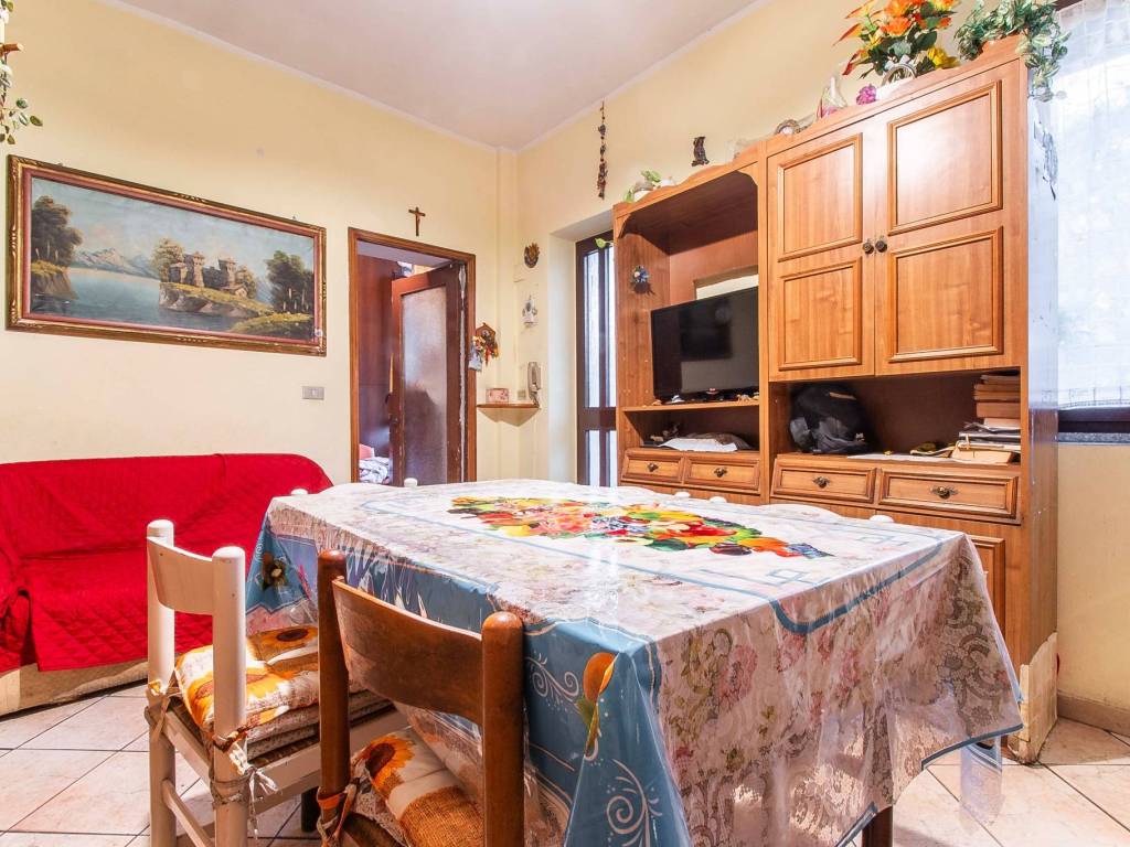 Appartamento a Gorla minore in Via Terzaghi, 14 - Foto 3