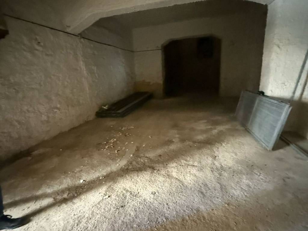 Box / garage a Caltanissetta in Piazza Luigi Pirandello, 6 - Foto 4