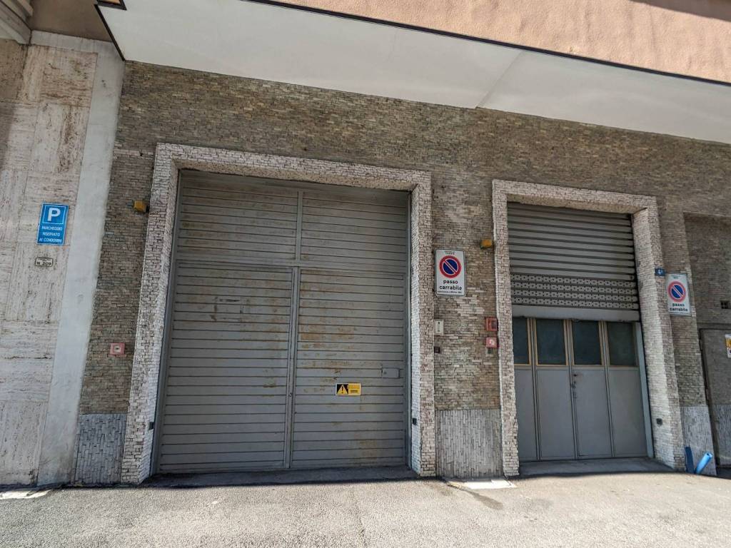 Box / garage a Trieste in Via Giuseppe Picciola, 4 - Foto 2
