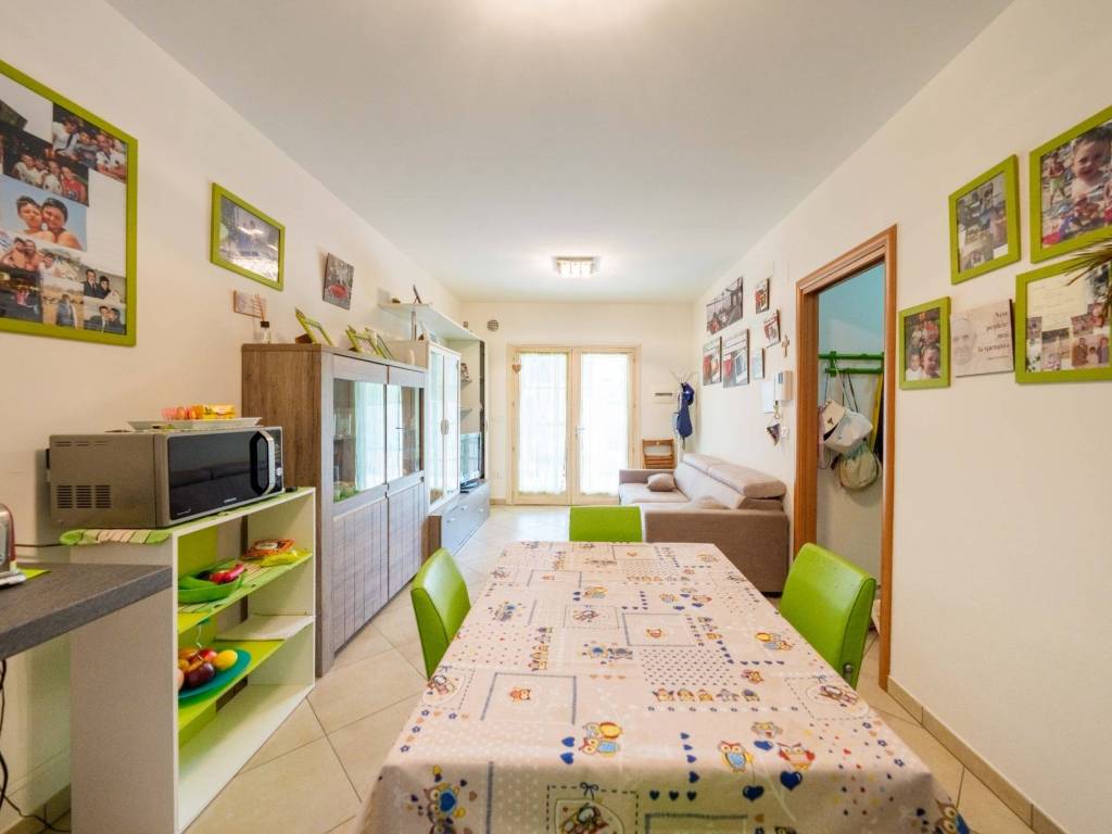 Appartamento a Roseto degli abruzzi in Via Marche, 6 - Foto 2