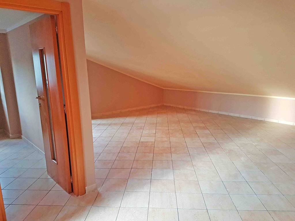 Appartamento a Aversa in Viale della Libertà - Foto 3
