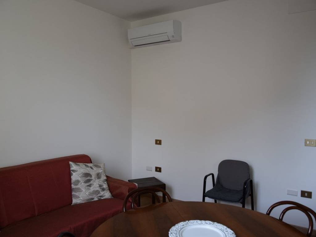 Appartamento a Foligno in Via Oslavia - Foto 2