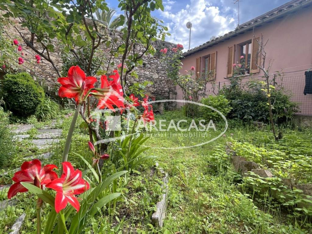 Villa a Ascoli piceno in Via Nicola Monti, 5 - Foto 4