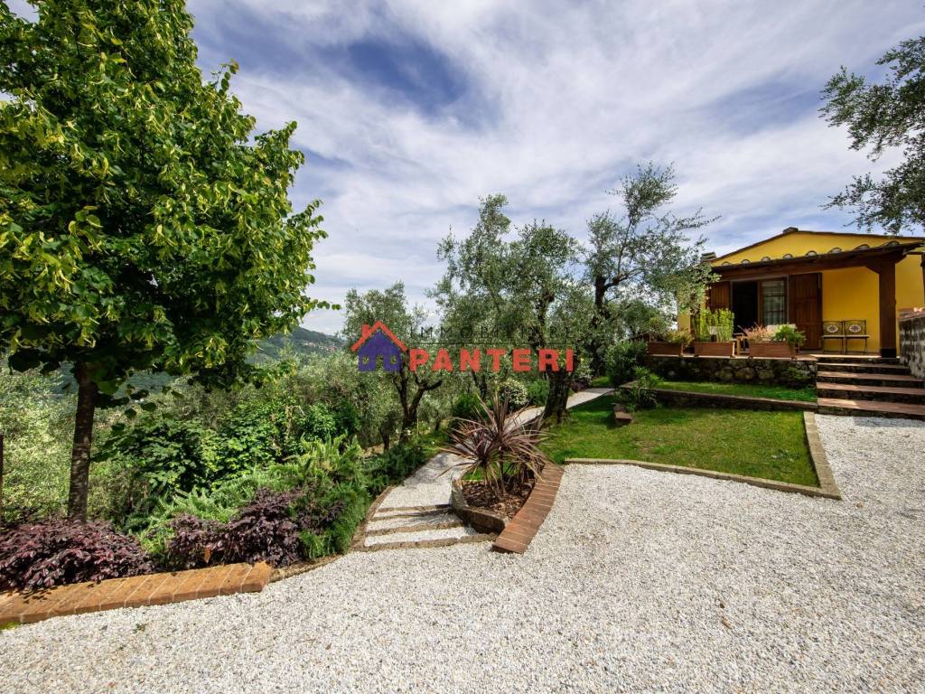Rustico / casale a Pescia in Via di Collecchio - Foto 2