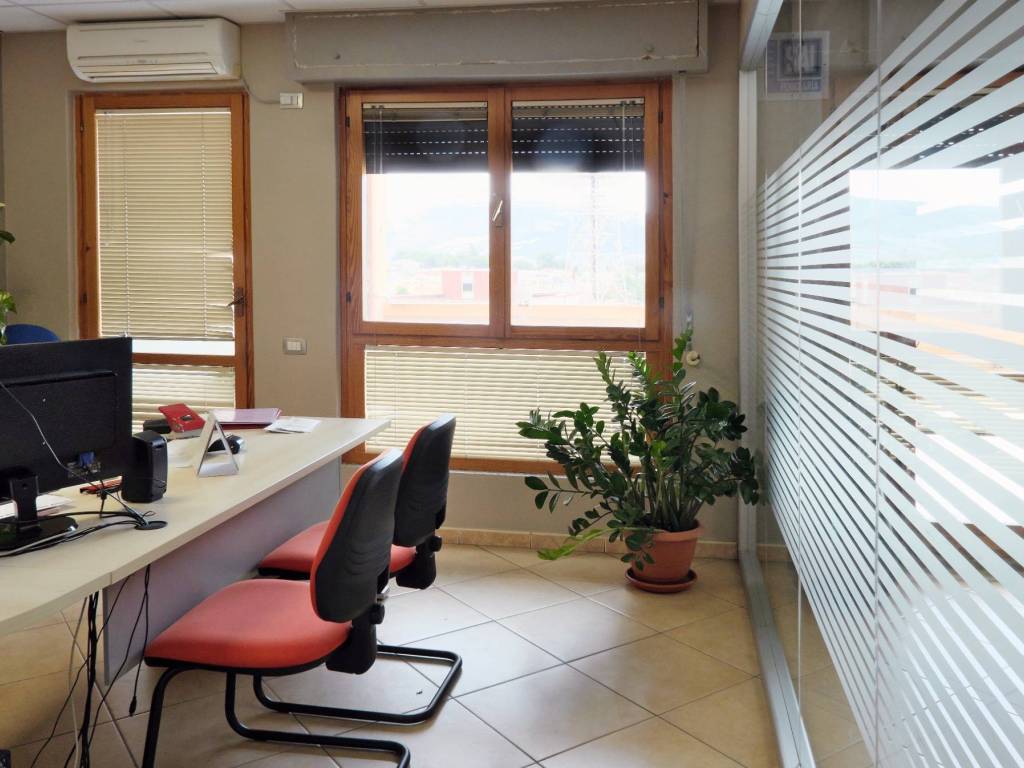 Appartamento a Carbonia in Piazza Francesco Ciusa, 17 - Foto 5