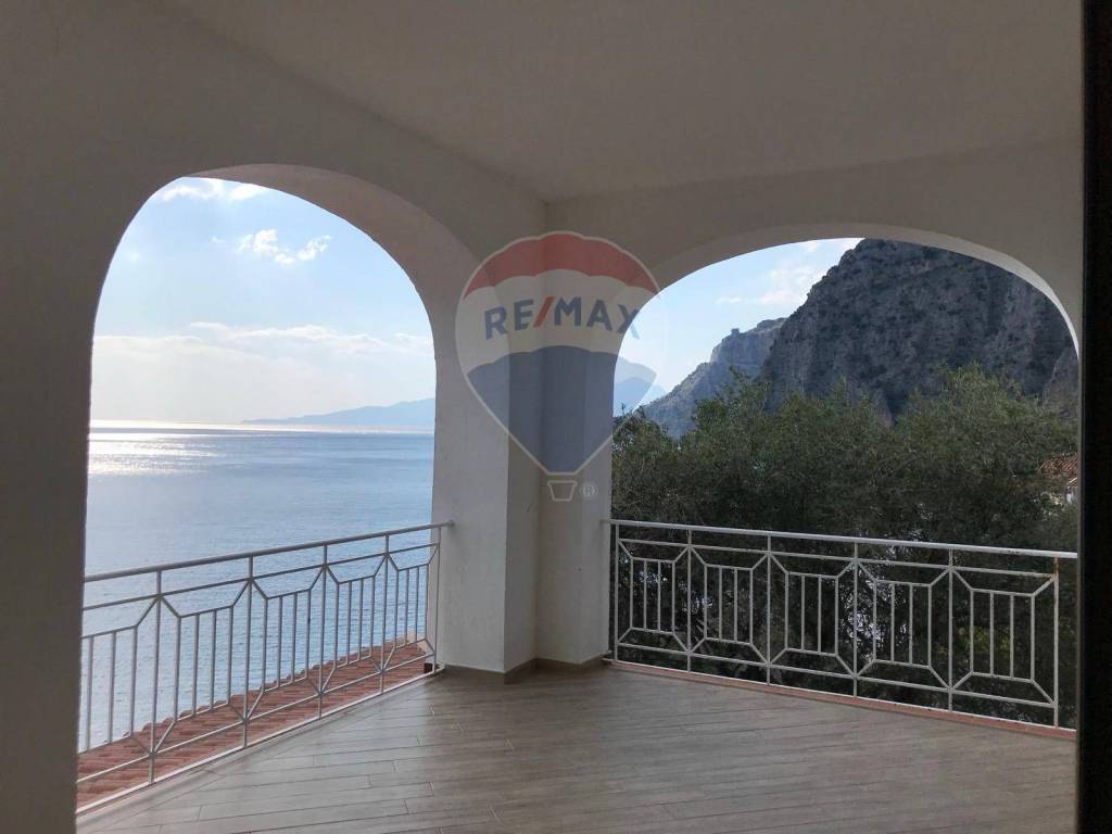 Appartamento a Maratea in VIA ACQUAFREDDA LUPPA, 32 - Foto 2