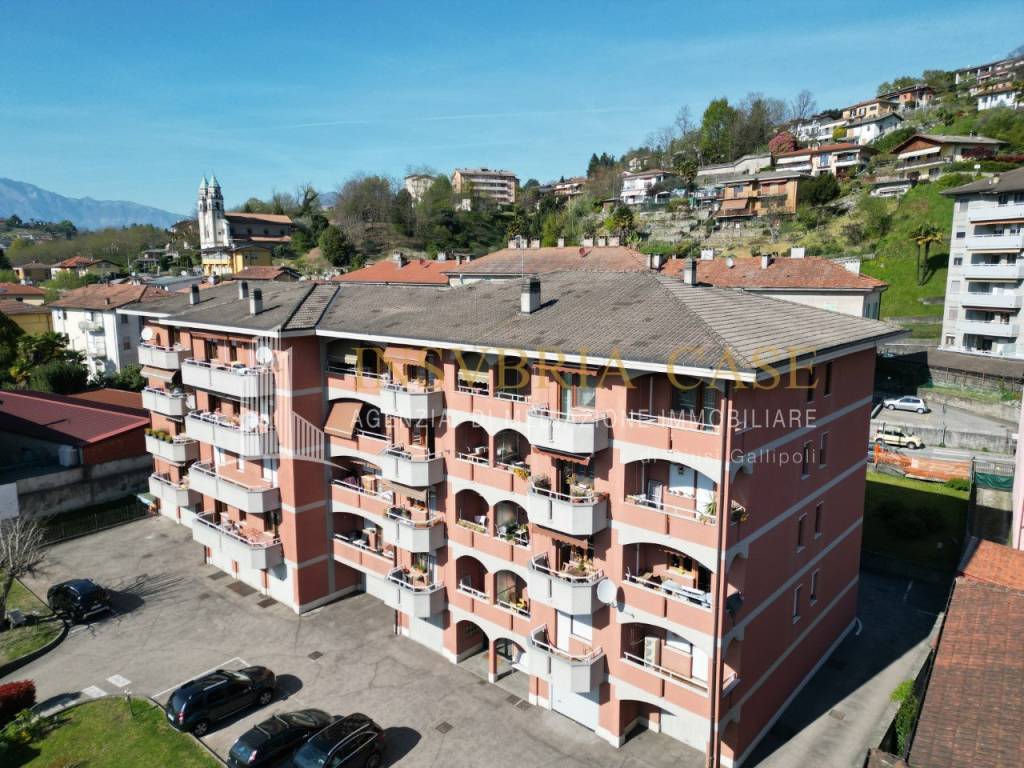 Appartamento a Luino - Foto 2