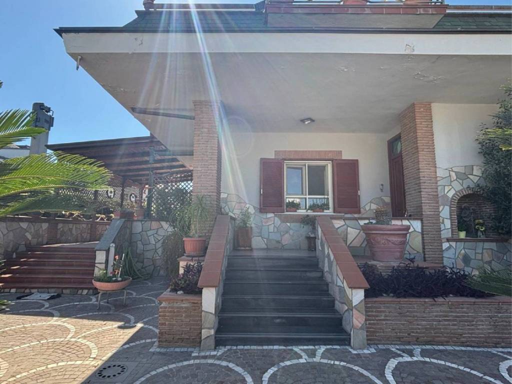 Villa a Santa maria capua vetere in Via Martiri del Dissenso, 75 - Foto 2