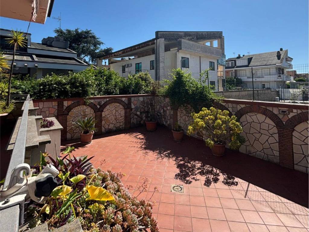 Villa a Santa maria capua vetere in Via Martiri del Dissenso, 75 - Foto 5