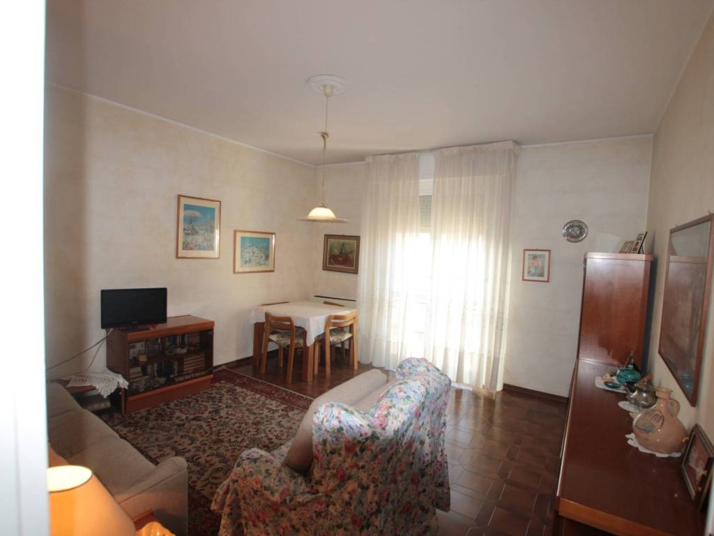 Appartamento a Oggiono in Via Giacomo Matteotti - Foto 5