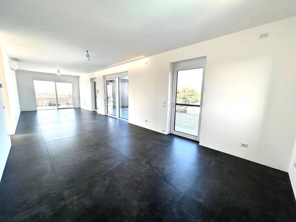Appartamento a Peschiera del garda in Via Miralago - Foto 4