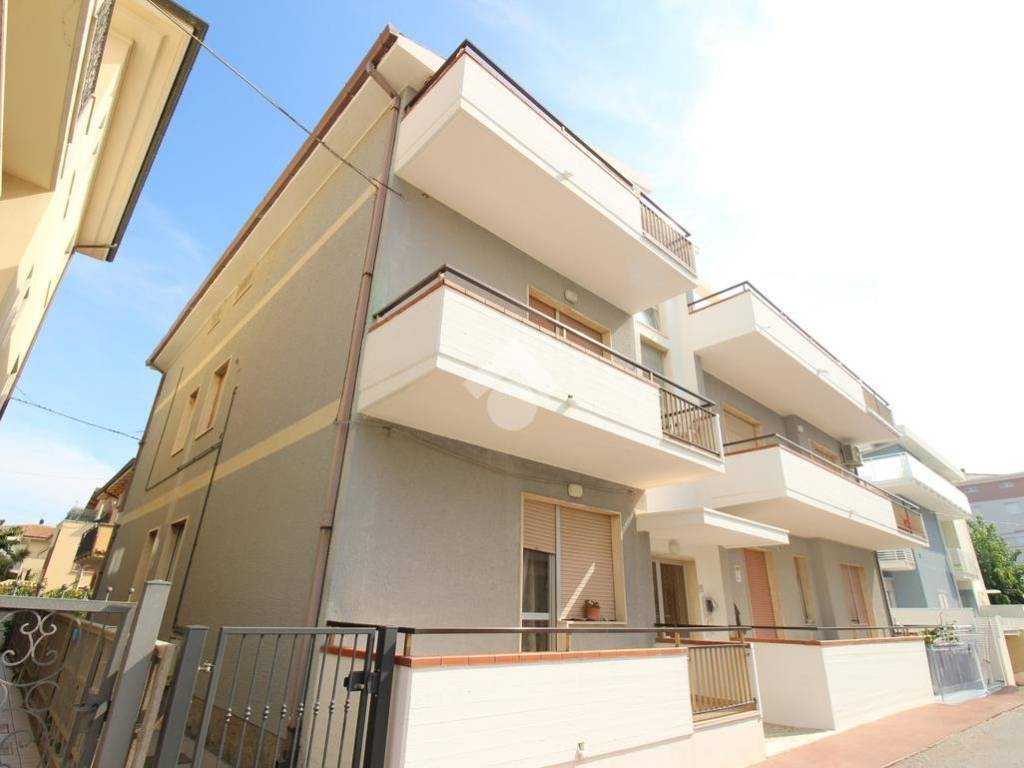 Appartamento a Roseto degli abruzzi in Via Tirreno, 5 - Foto 3