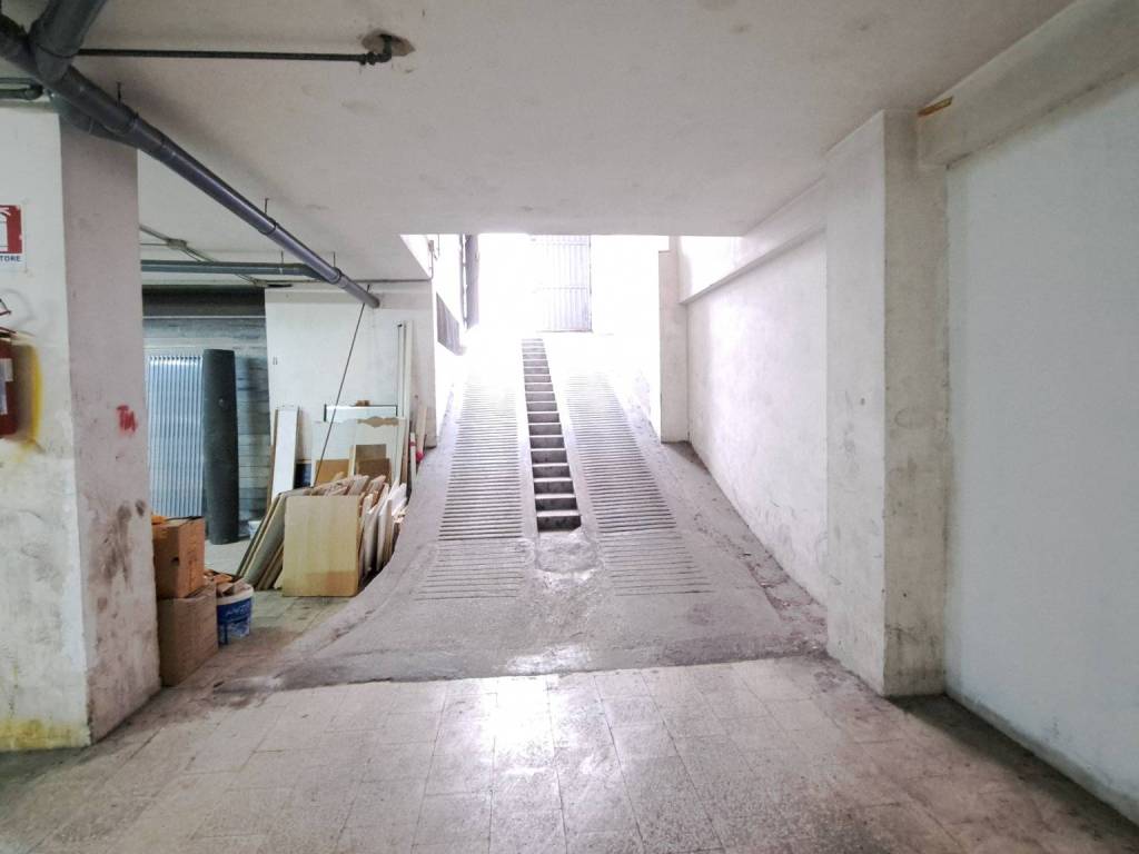 Box / garage a Manfredonia in Via Santa Tecchia, 20 - Foto 5