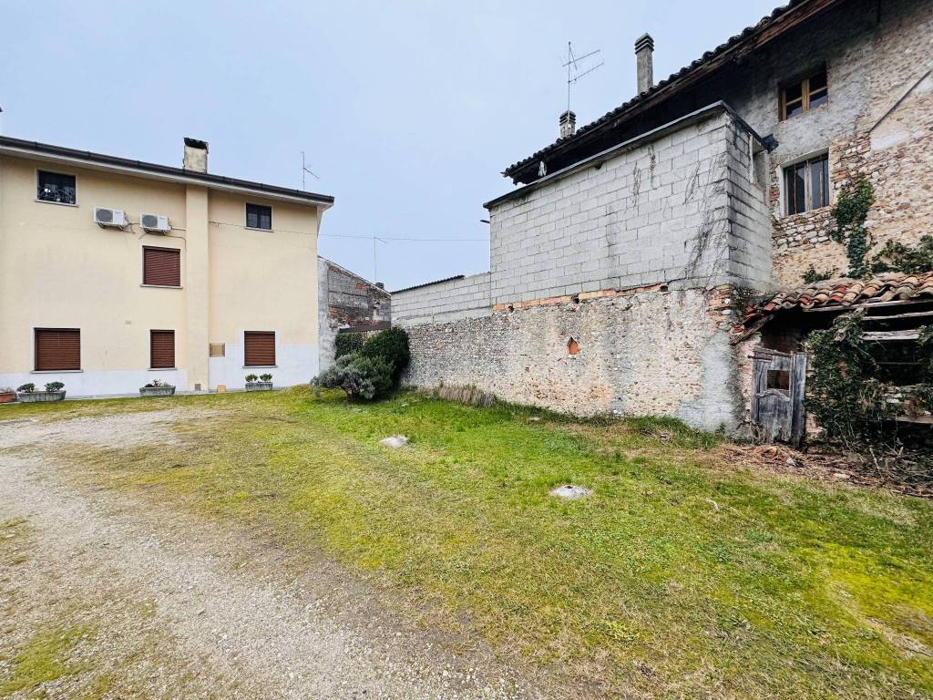 Villa a Mortegliano in Via Mortegliano, 15 - Foto 4