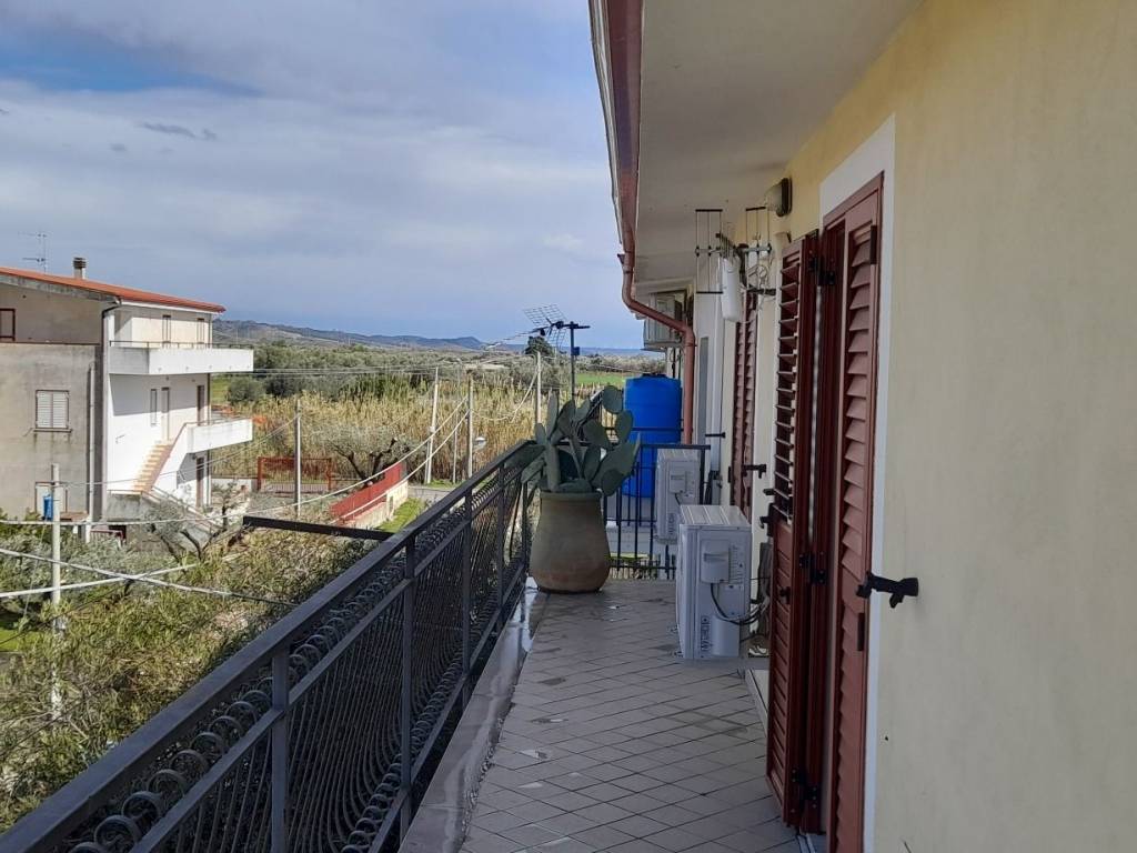 Appartamento a Sellia marina in Viale Marina di Greco - Foto 2