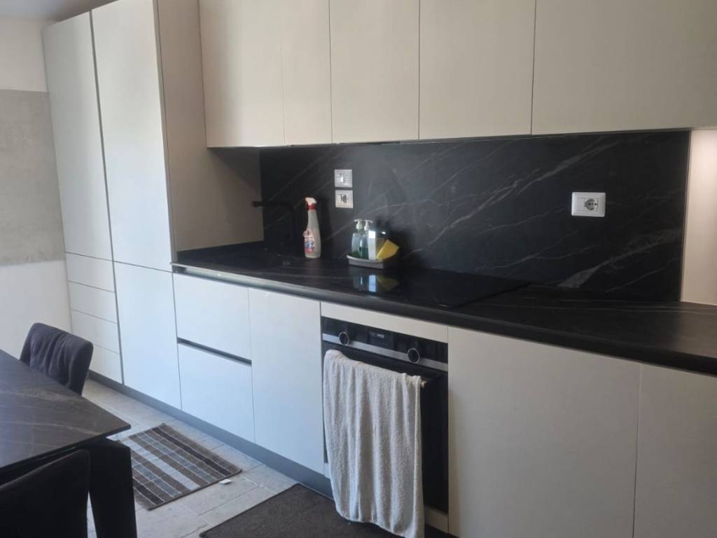 Appartamento a Civitanova marche in Via Edmondo De Amicis, 6 - Foto 3