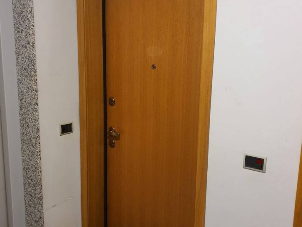 Appartamento a Erba in Via Giuseppe Mazzini, 35 - Foto 4