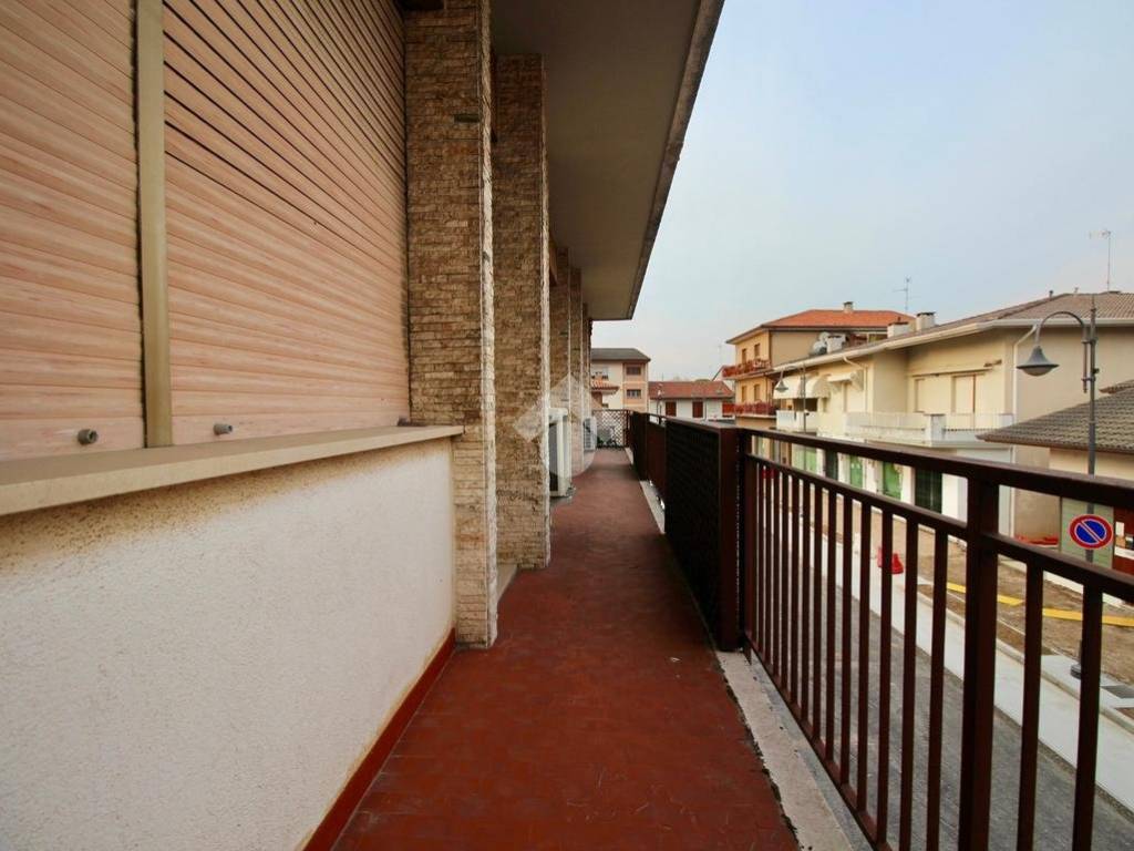 Appartamento a Gonars in Ufficio via alcide de gaspari, 15 - Foto 2