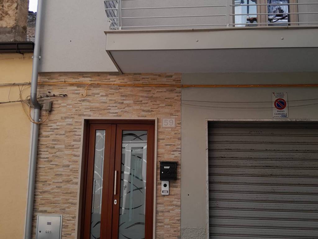 Appartamento a San giovanni rotondo in Via Giosuè Carducci, 59 - Foto 2