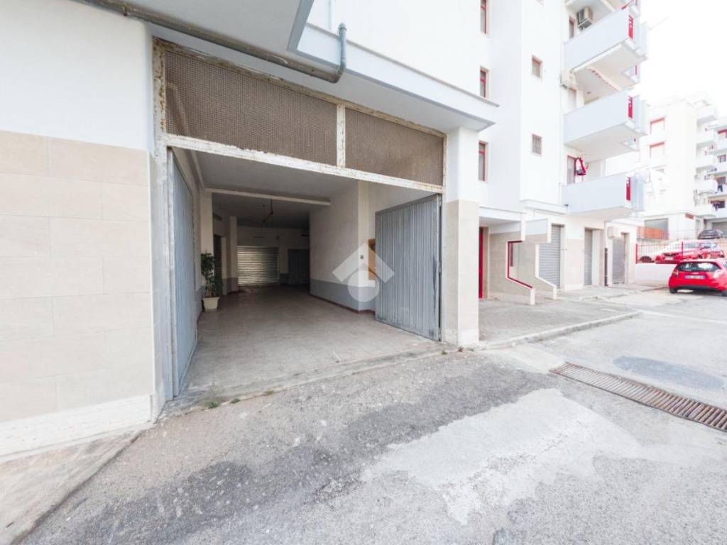 Box / garage a Manfredonia in Parco degli Aranci, 1 - Foto 2