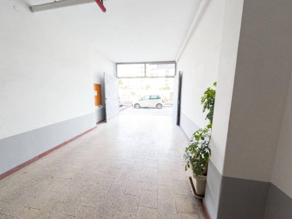 Box / garage a Manfredonia in Parco degli Aranci, 1 - Foto 4