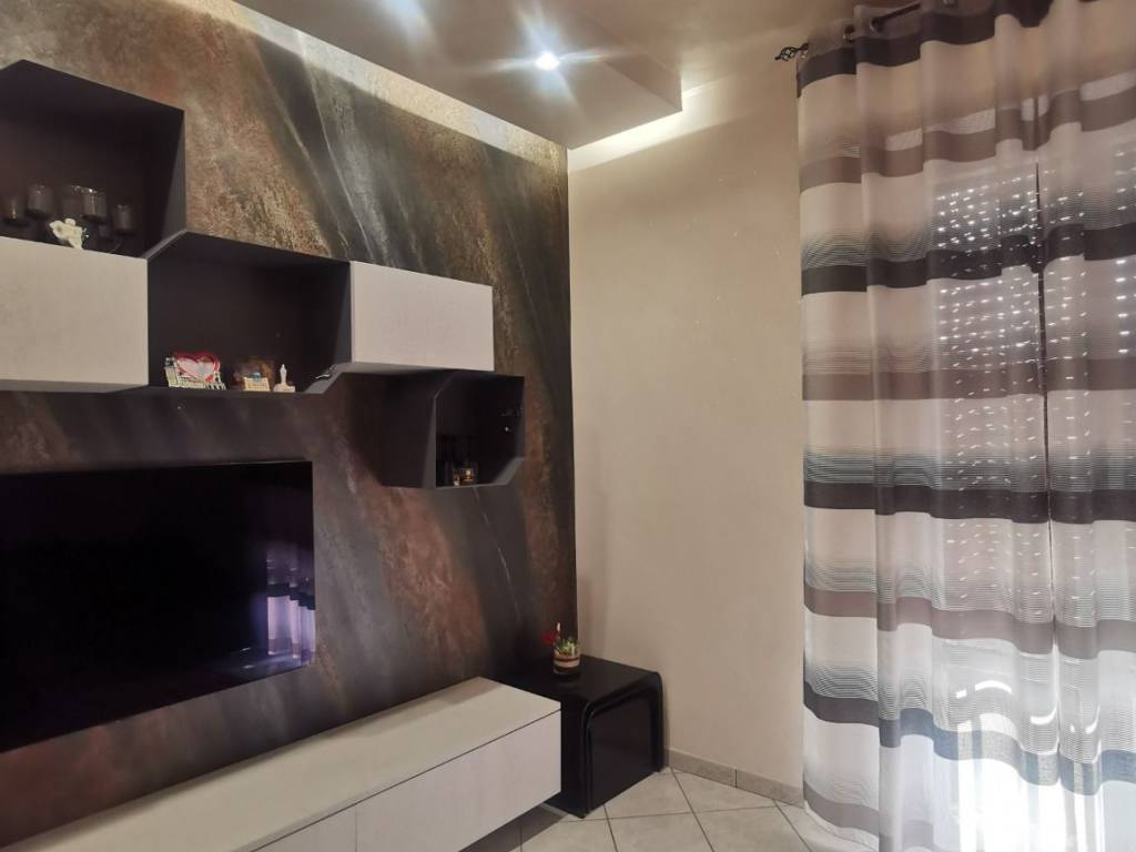 Appartamento a Piacenza in Via Augusto Osimo - Foto 2