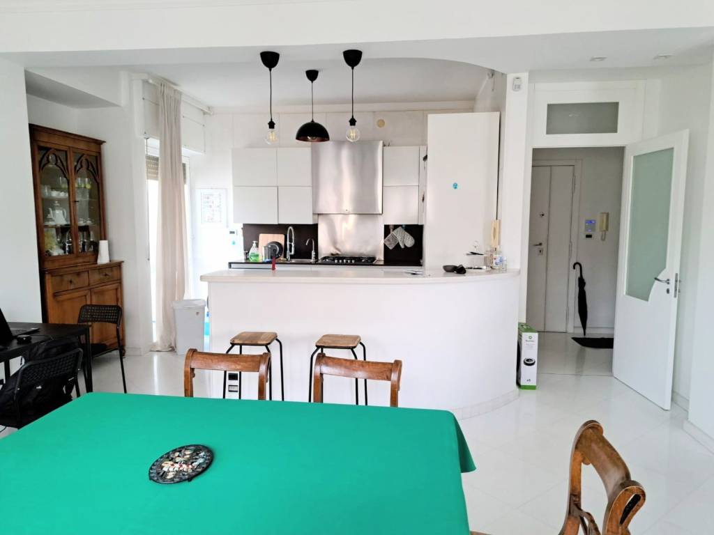 Appartamento a Trani in Via Vittorio Malcangi - Foto 4