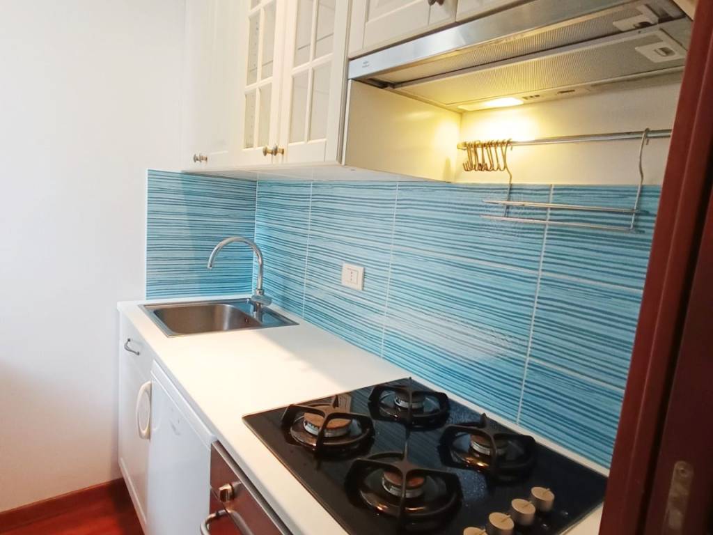 Appartamento a Como in Via San Martino, 4 - Foto 4