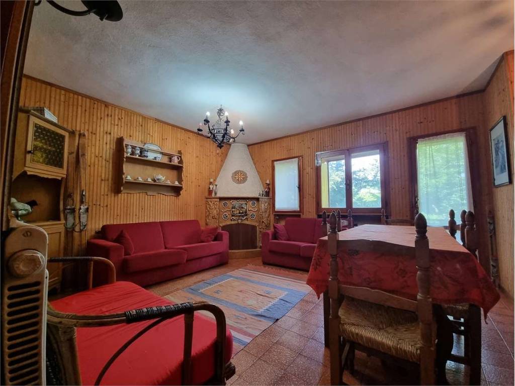 Appartamento a Ventasso in CERRETO LAGHI VIA BELFIORE , 21 - Foto 4