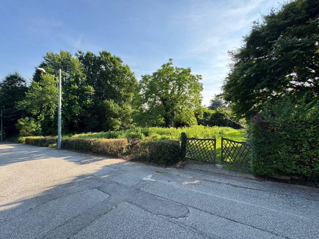 Terreno a Brebbia in Via Vignetta, 17 - Foto 2