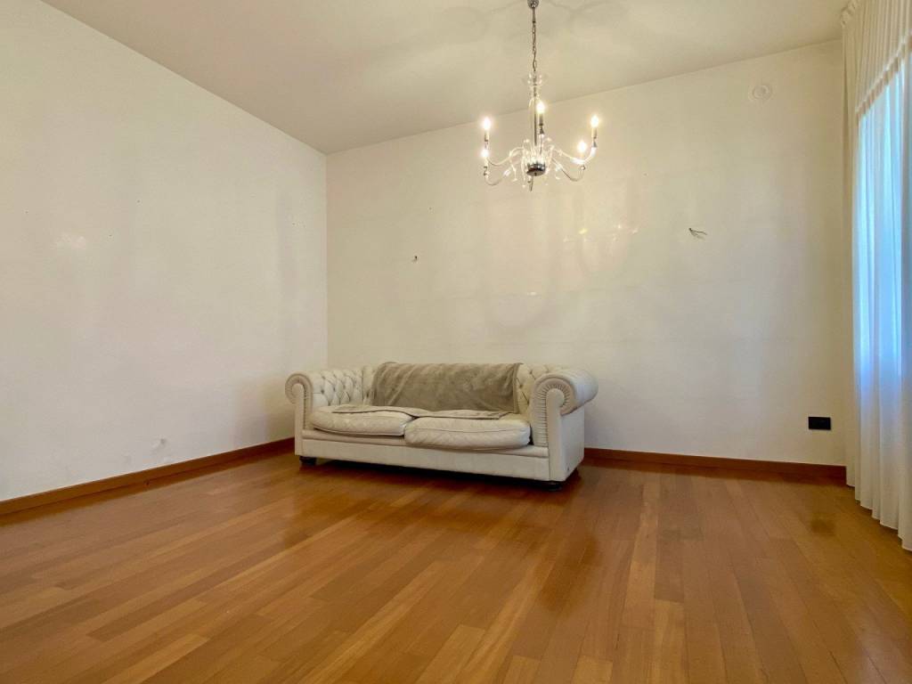 Villa a Vicenza in Viale Ortigara - Foto 4