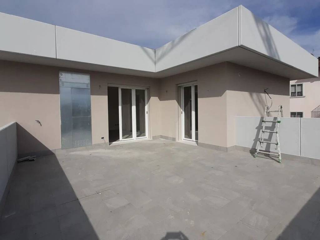 Appartamento a Isola della scala in Via Verona, 17 -/E - Foto 3
