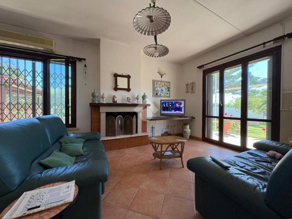 Appartamento a Fondi in villa Via Vincenzo Giovanni Burato, 3 - Foto 5